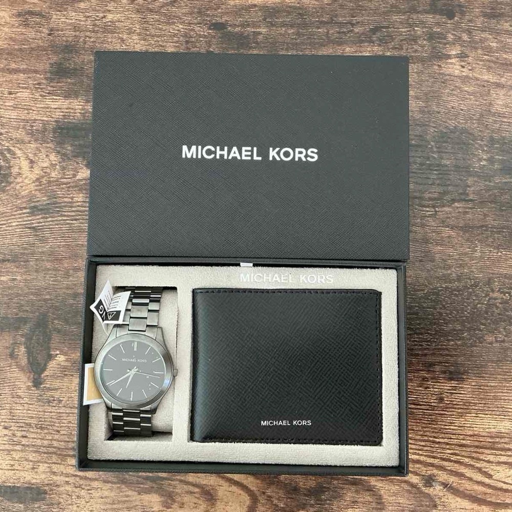 Michael Kors MK1044 Mens Slim Runway Watch and Wallet Gift Set - Picture 5 of 7